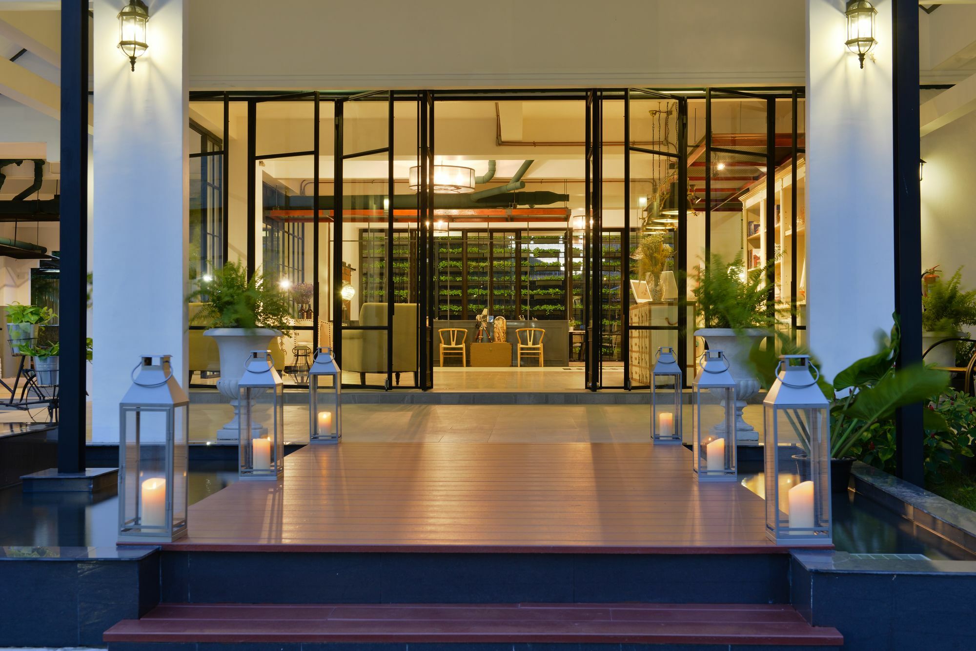Ruenthip Hotel